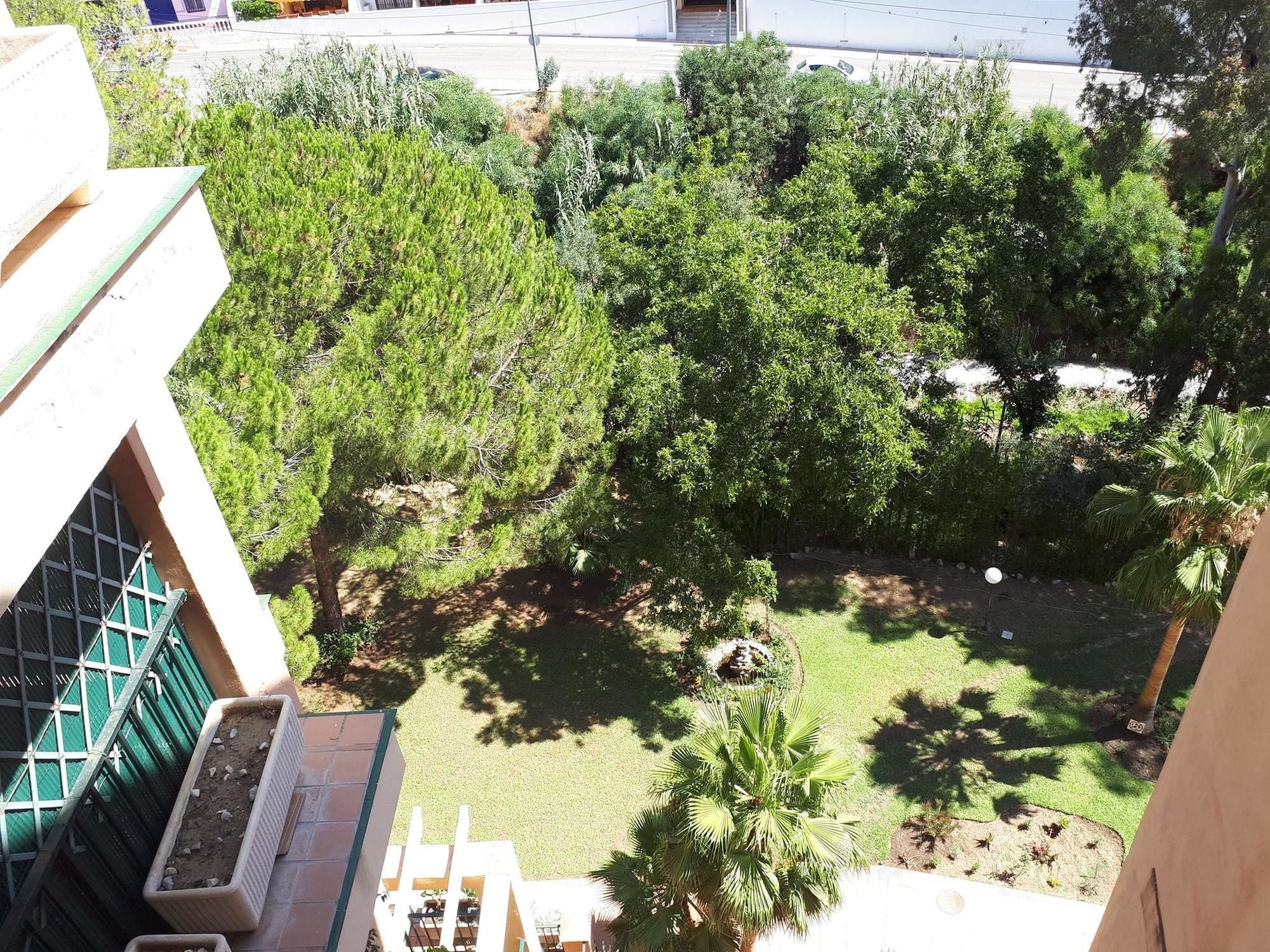 Apartment With 2 Bedrooms In Fuengirola, With Pool Access And Furnishe Ngoại thất bức ảnh